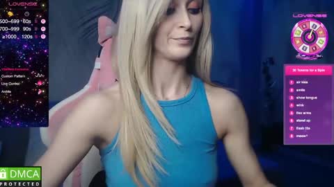 Snapshot of strongalice chatting on April 10, 9:41 pm The best athletic body on the site online show from April 10, 9:41 pm