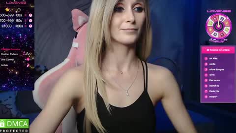 Snapshot of strongalice chatting on April 24, 10:01 pm The best athletic body on the site online show from April 24, 10:01 pm