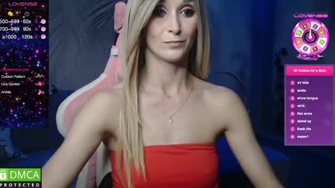 Snapshot of strongalice chatting on April 27, 10:30 pm The best athletic body on the site online show from April 27, 10:30 pm