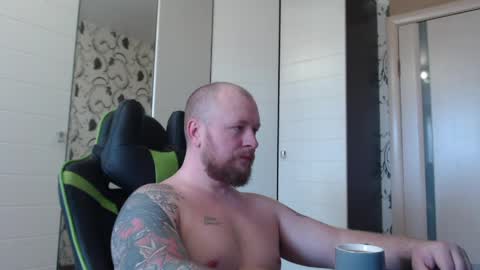 Snapshot of strongass18 chatting on March 22, 12:19 pm Alex online show from March 22, 12:19 pm