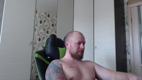 Snapshot of strongass18 chatting on March 26, 8:42 am Alex online show from March 26, 8:42 am