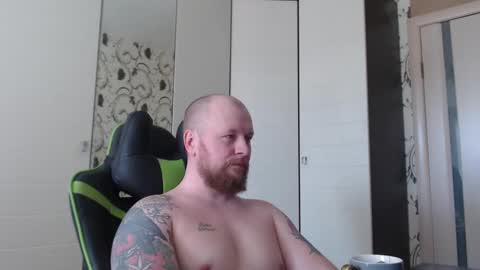 Snapshot of strongass18 chatting on March 29, 10:37 am Alex online show from March 29, 10:37 am