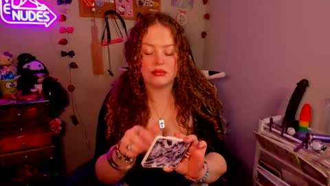 Snapshot of strwbby chatting on February 8, 6:28 am Strwbby online show from February 8, 6:28 am