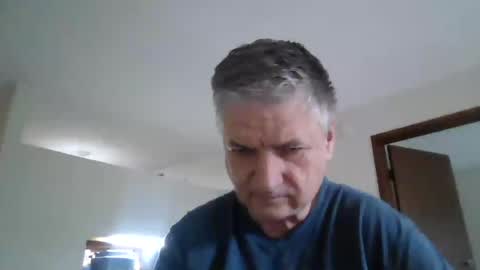Snapshot of stuart9900 chatting on July 1, 7:35 pm stuart9900 online show from July 1, 7:35 pm