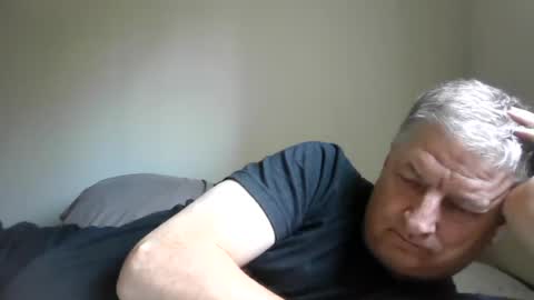 Snapshot of stuart9900 chatting on July 3, 7:31 pm stuart9900 online show from July 3, 7:31 pm