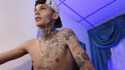 stuart_boy_ online show from December 15, 8:08 am