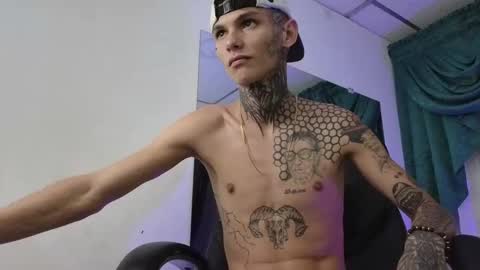 stuart_boy_ online show from January 10, 9:23 am