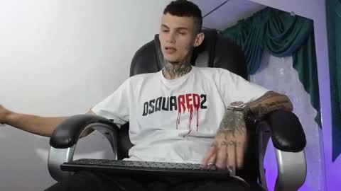 stuart_boy_ online show from January 12, 4:10 am