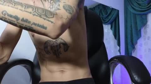 stuart_boy_ online show from January 12, 7:11 am