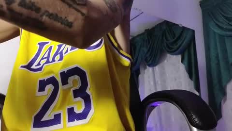 stuart_boy_ online show from January 14, 3:22 am