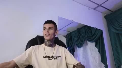 stuart_boy_ online show from January 21, 3:37 am