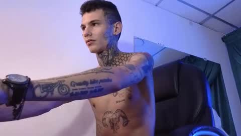 stuart_boy_ online show from January 25, 6:55 am