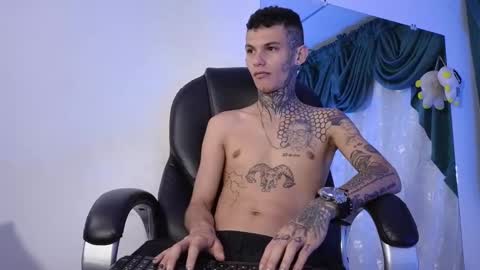 stuart_boy_ online show from January 30, 4:37 am