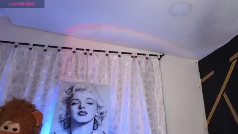 stuart_boy_ online show from March 8, 11:05 am