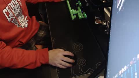 Snapshot of stud69861714 chatting on December 5, 7:06 am stud69861714 online show from December 5, 7:06 am