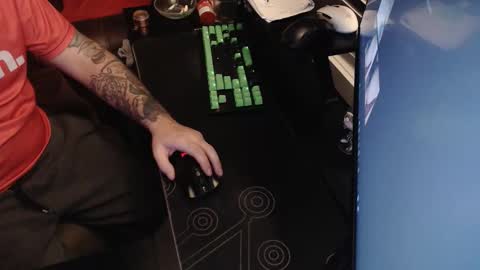 Snapshot of stud69861714 chatting on February 2, 6:12 am stud69861714 online show from February 2, 6:12 am