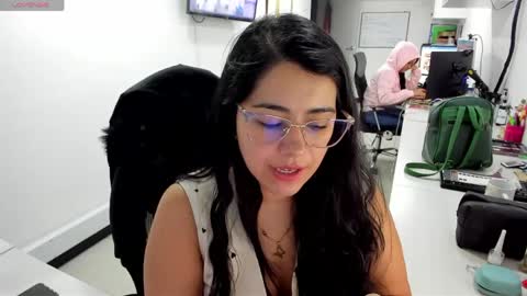 Snapshot of studcb_ chatting on June 4, 11:00 pm studcb_ online show from June 4, 11:00 pm