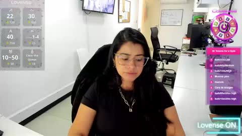 Snapshot of studcb_ chatting on June 6, 2:55 pm studcb_ online show from June 6, 2:55 pm