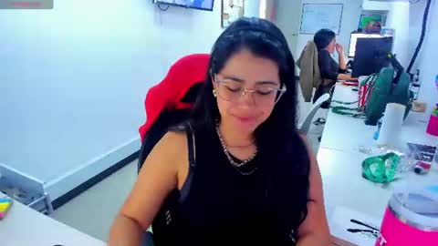Snapshot of studcb_ chatting on June 11, 9:24 pm studcb_ online show from June 11, 9:24 pm
