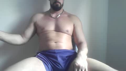 Snapshot of studdotcom chatting on April 4, 10:13 am Ero online show from April 4, 10:13 am