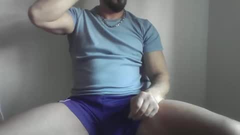 Snapshot of studdotcom chatting on April 16, 9:43 am Ero online show from April 16, 9:43 am