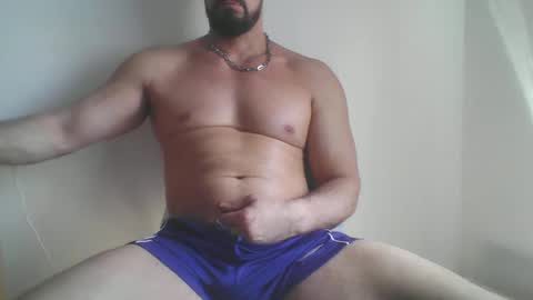 Snapshot of studdotcom chatting on April 17, 8:28 am Ero online show from April 17, 8:28 am