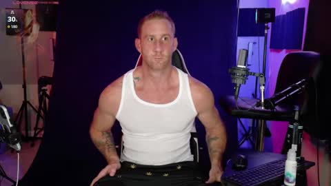 Snapshot of studforyouall chatting on October 13, 1:27 am Ryan Long online show from October 13, 1:27 am