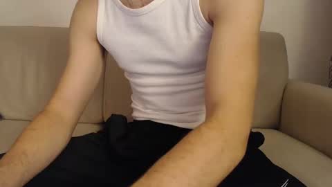 Stud From Paris online show from January 29, 2:32 pm