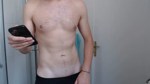 Snapshot of studfromparis chatting on June 26, 10:30 am Stud From Paris online show from June 26, 10:30 am