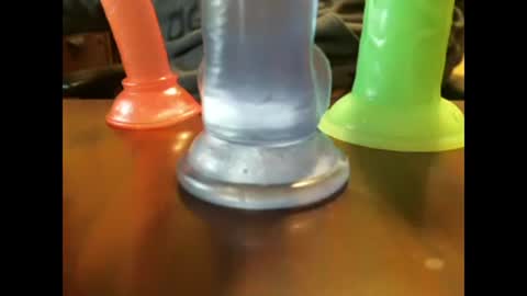 Snapshot of studinto chatting on February 18, 12:06 pm BadBrad online show from February 18, 12:06 pm