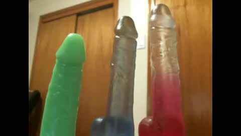 Snapshot of studinto chatting on October 20, 6:03 am BadBrad online show from October 20, 6:03 am