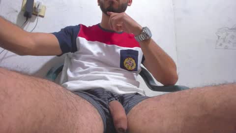 Snapshot of studmarkos chatting on December 30, 6:16 pm mark online show from December 30, 6:16 pm