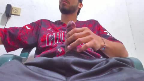 Snapshot of studmarkos chatting on March 6, 1:24 pm mark online show from March 6, 1:24 pm