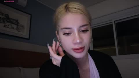 Sofa online show from March 28, 2:55 am