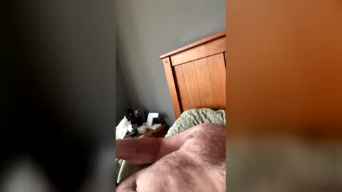 Snapshot of stumpyj2266 chatting on March 4, 4:35 pm stumpyj2266 online show from March 4, 4:35 pm