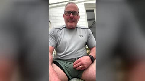Snapshot of stumpyj2266 chatting on April 14, 2:45 pm stumpyj2266 online show from April 14, 2:45 pm