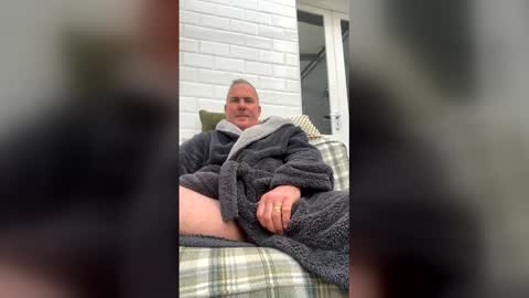 Snapshot of stumpyj2266 chatting on May 4, 6:31 am stumpyj2266 online show from May 4, 6:31 am