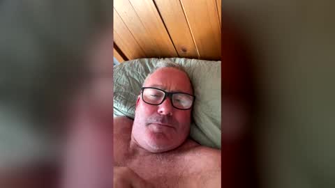 Snapshot of stumpyj2266 chatting on May 11, 4:04 pm stumpyj2266 online show from May 11, 4:04 pm