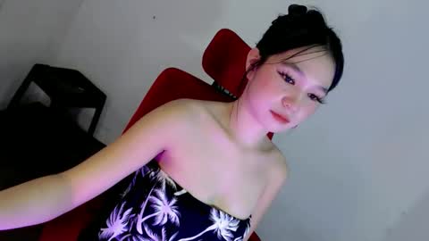Snapshot of stunning_floriexx chatting on May 26, 8:21 am IM FLORIE online show from May 26, 8:21 am