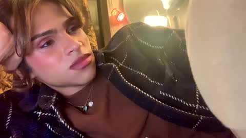 Snapshot of stxllaxcx chatting on April 5, 2:42 am stxllaxcx online show from April 5, 2:42 am
