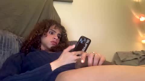 Snapshot of stxllaxcx chatting on April 16, 9:39 pm stxllaxcx online show from April 16, 9:39 pm