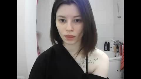 Snapshot of style_bliss chatting on September 30, 4:34 pm Eva online show from September 30, 4:34 pm
