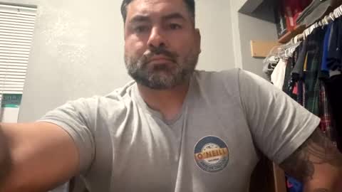 Snapshot of suavecito67 chatting on February 11, 2:03 am suavecito67 online show from February 11, 2:03 am