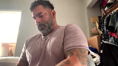 Snapshot of suavecito67 chatting on October 18, 4:30 pm suavecito67 online show from October 18, 4:30 pm