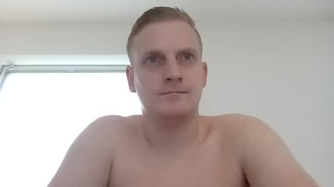 Snapshot of subforserve chatting on February 22, 9:23 am subforserve online show from February 22, 9:23 am