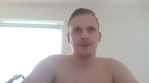 Snapshot of subforserve chatting on February 25, 10:15 am subforserve online show from February 25, 10:15 am