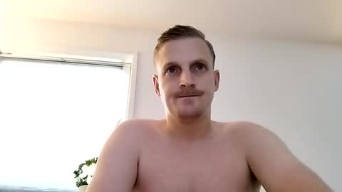 Snapshot of subforserve chatting on November 10, 11:31 am subforserve online show from November 10, 11:31 am