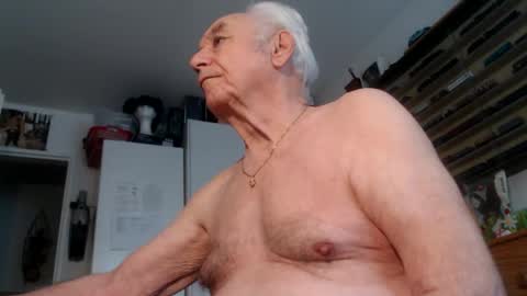 Snapshot of subibuns chatting on November 7, 11:54 am Marcel online show from November 7, 11:54 am