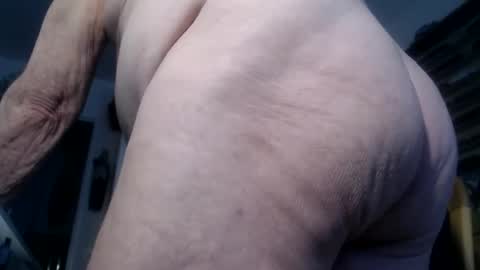 Snapshot of subibuns chatting on December 1, 9:47 am Marcel online show from December 1, 9:47 am