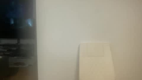 Snapshot of subinnyc97 chatting on February 17, 5:04 am subinnyc97 online show from February 17, 5:04 am